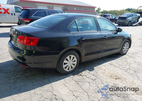 2014 Volkswagen Jetta 2.0L S z USA, uszkodzony, nr VIN 3VW2K7AJ9EM390133